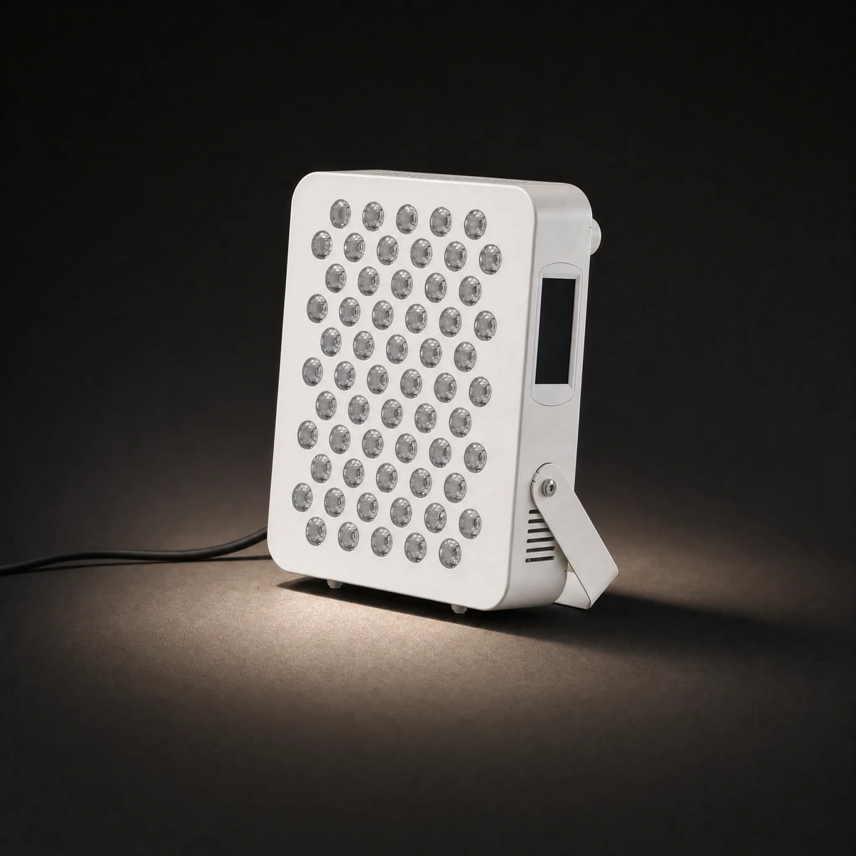 PRFRM 1 DESK compact red and near-infrared light panel three-quarter front view